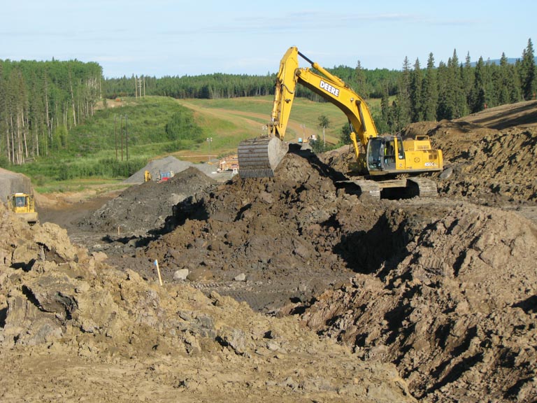 Northern Road Builders - La Crete, Alberta - Excavator