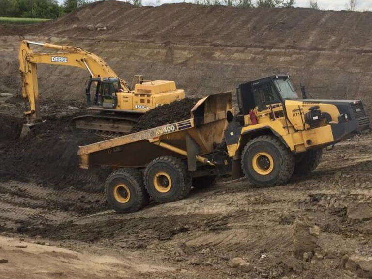 Northern Road Builders - La Crete, Alberta - Rocktruck